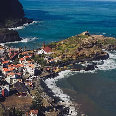 Bela Porto Da Cruz
